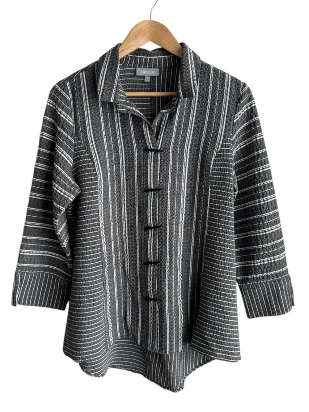 Habitat Button Down Tunic Top Sz S Grey Stripe Textured Shirt Classy Casual EUC